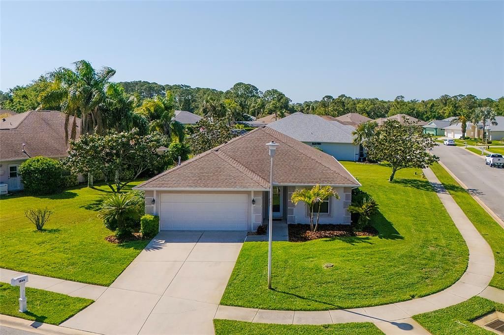 For Sale: $349,000 (3 beds, 2 baths, 1667 Square Feet)