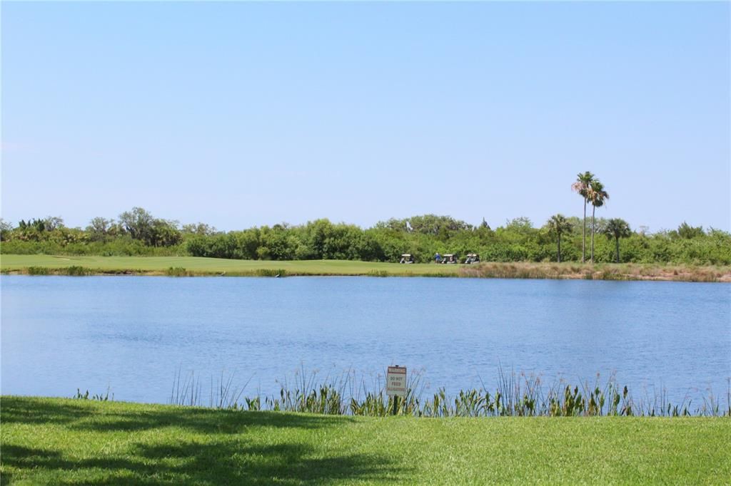 На продажу: $274,900 (2 спален, 2 ванн, 1121 Квадратных фут)