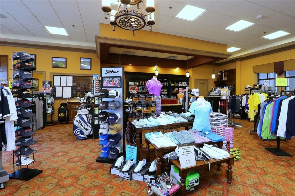 На продажу: $274,900 (2 спален, 2 ванн, 1121 Квадратных фут)