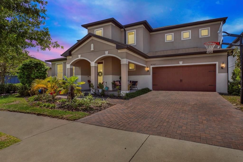 Recently Rented: $5,900 (5 beds, 4 baths, 3579 Square Feet)