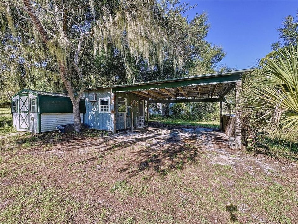 Carport/ Store Units