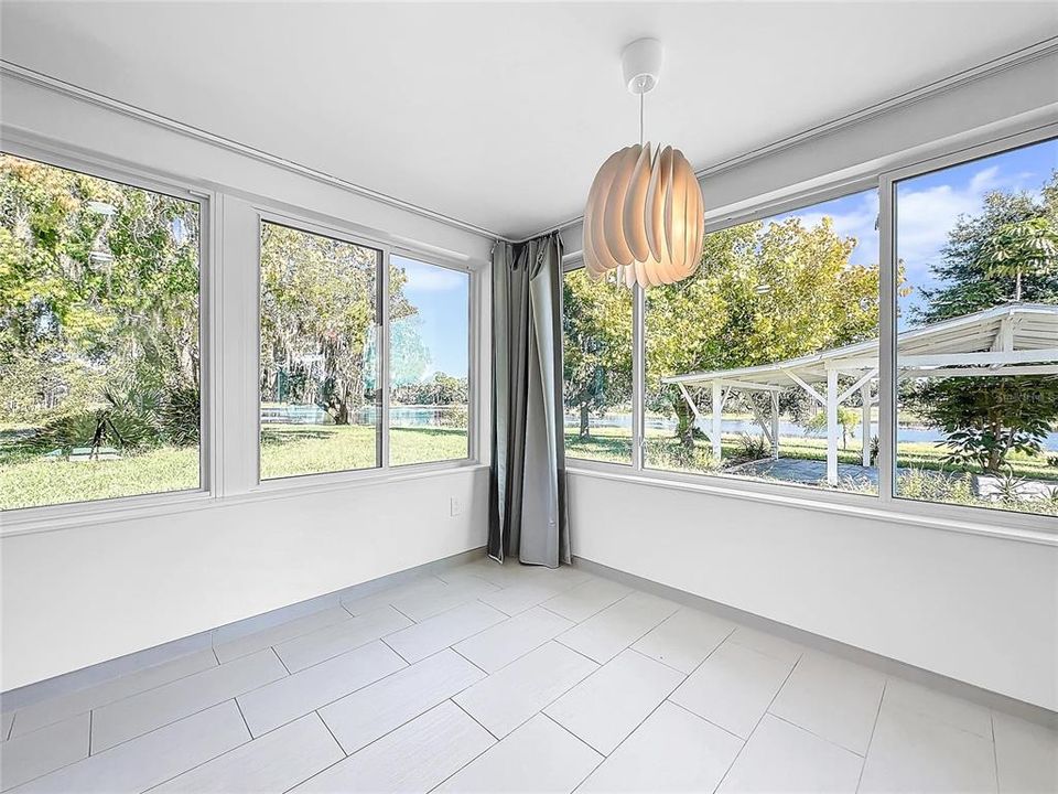 For Sale: $425,000 (2 beds, 2 baths, 1230 Square Feet)