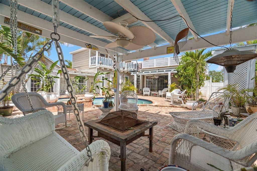 На продажу: $1,599,000 (5 спален, 4 ванн, 2840 Квадратных фут)