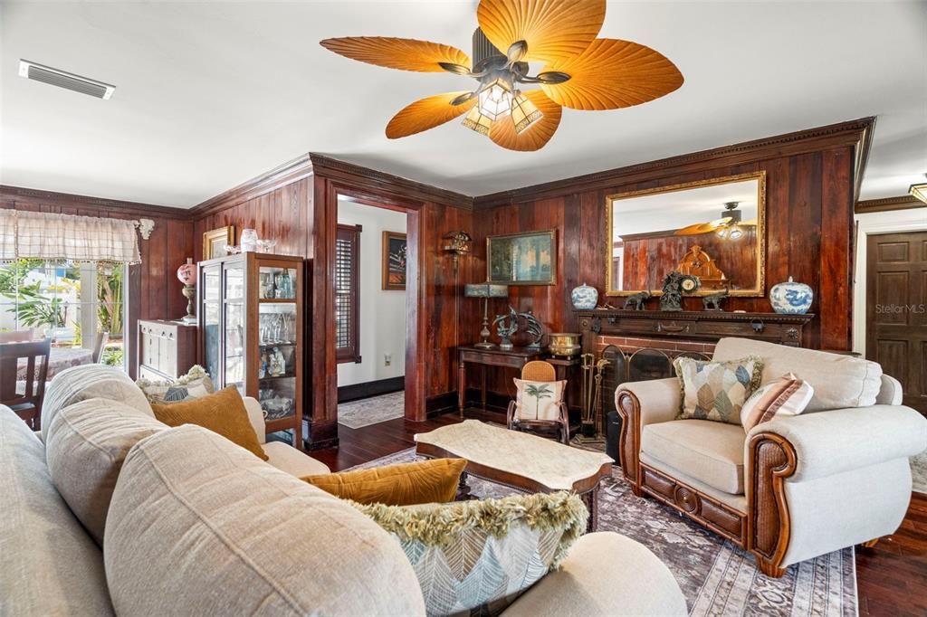 На продажу: $1,599,000 (5 спален, 4 ванн, 2840 Квадратных фут)