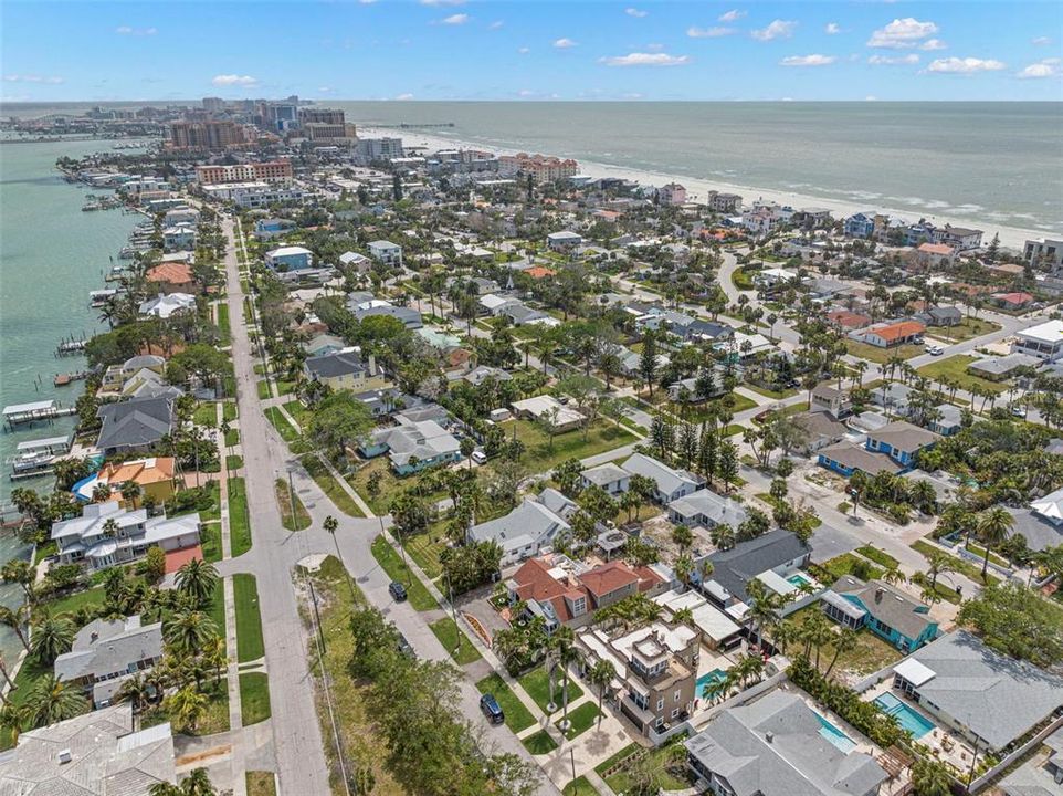 На продажу: $1,599,000 (5 спален, 4 ванн, 2840 Квадратных фут)