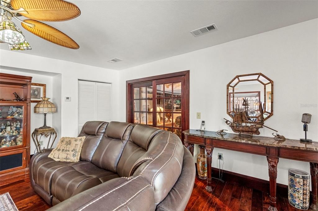 На продажу: $1,599,000 (5 спален, 4 ванн, 2840 Квадратных фут)