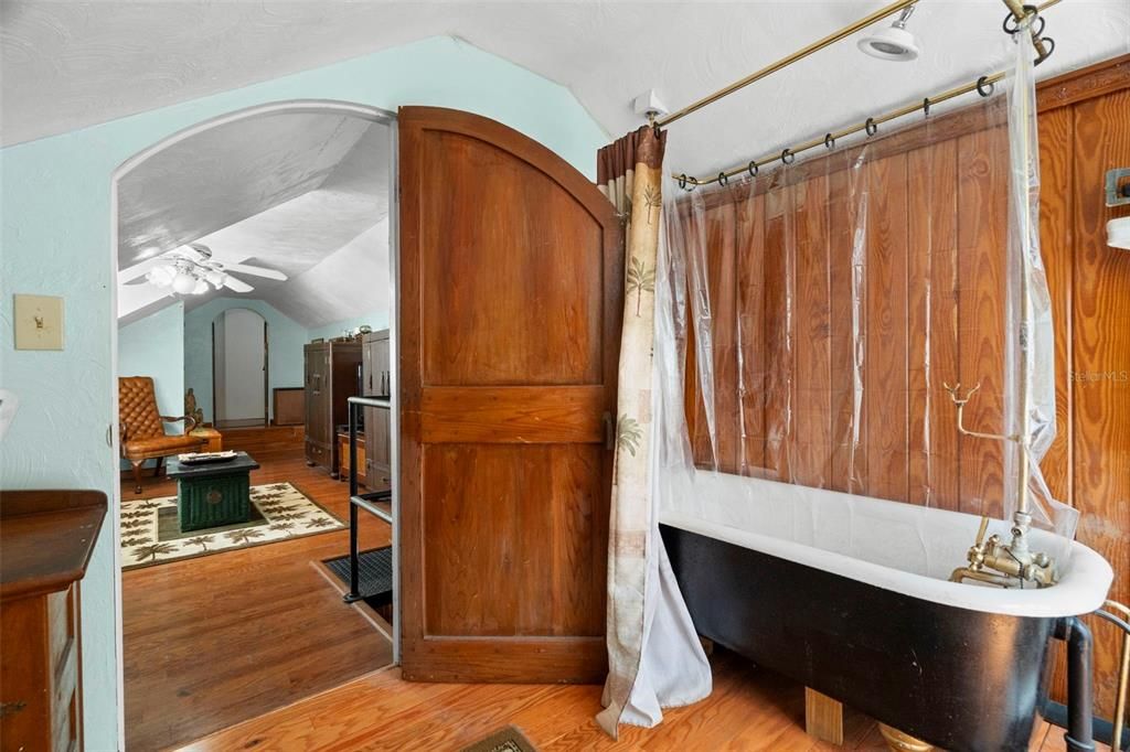 На продажу: $1,599,000 (5 спален, 4 ванн, 2840 Квадратных фут)