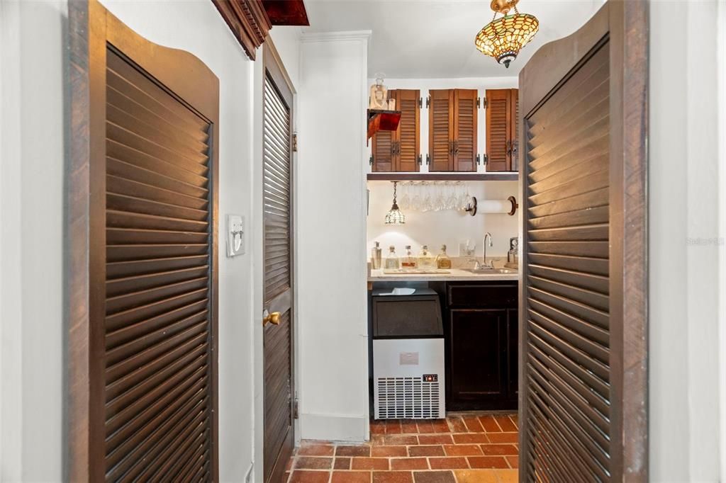 На продажу: $1,599,000 (5 спален, 4 ванн, 2840 Квадратных фут)