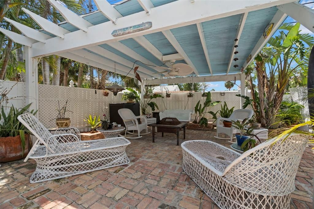 На продажу: $1,599,000 (5 спален, 4 ванн, 2840 Квадратных фут)