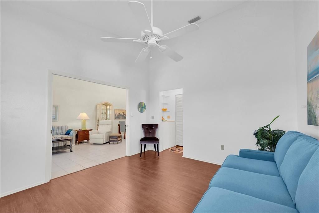 En Venta: $410,000 (2 camas, 2 baños, 1292 Pies cuadrados)