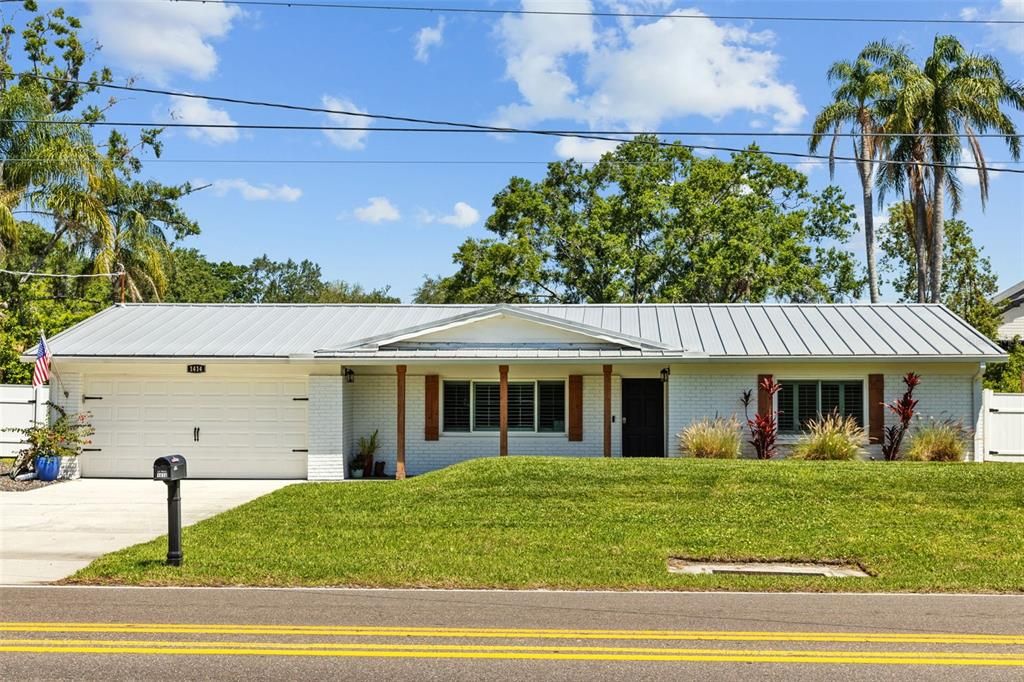 Vendido Recientemente: $450,000 (3 camas, 2 baños, 1940 Pies cuadrados)