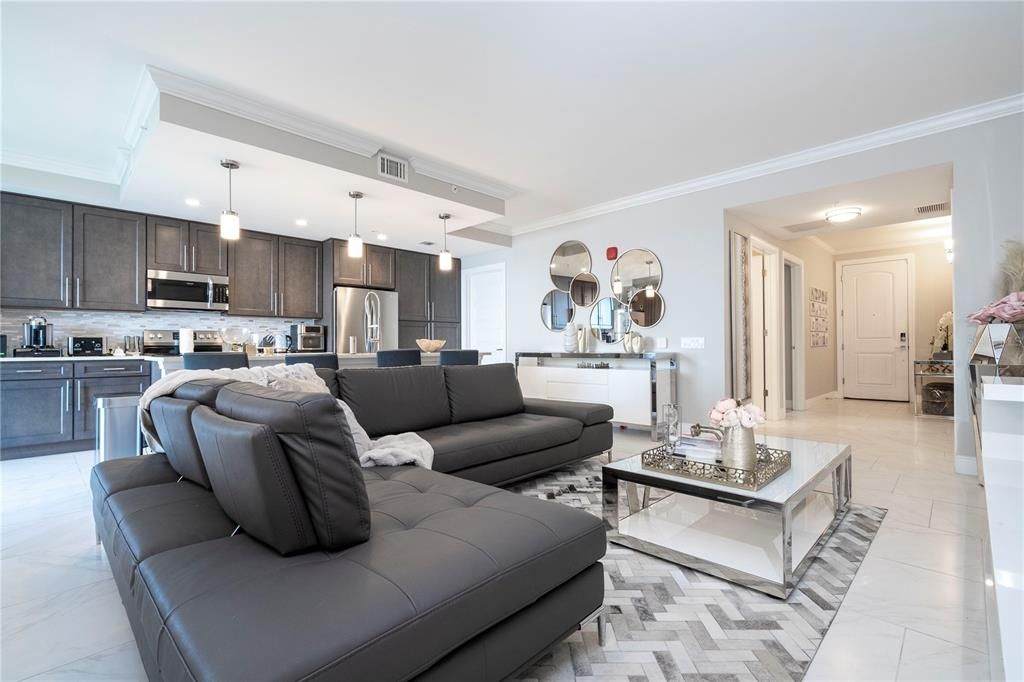 For Sale: $450,000 (3 beds, 3 baths, 1568 Square Feet)