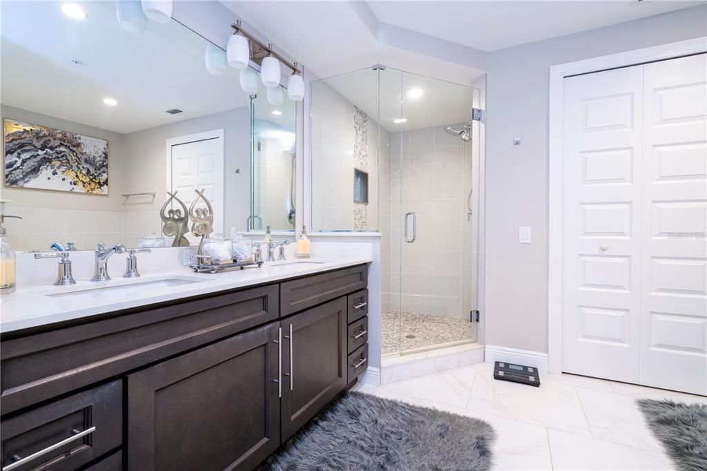 For Sale: $450,000 (3 beds, 3 baths, 1568 Square Feet)