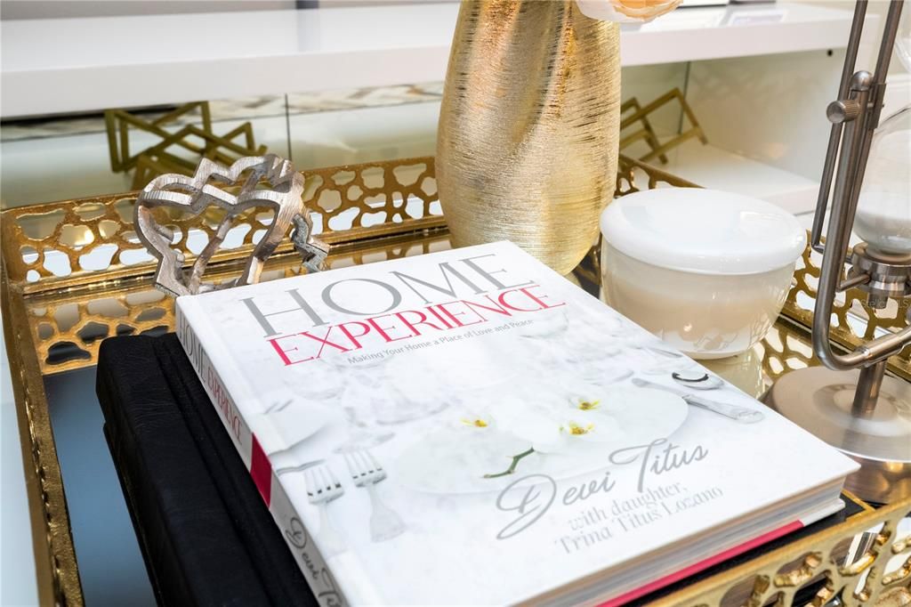 For Sale: $450,000 (3 beds, 3 baths, 1568 Square Feet)