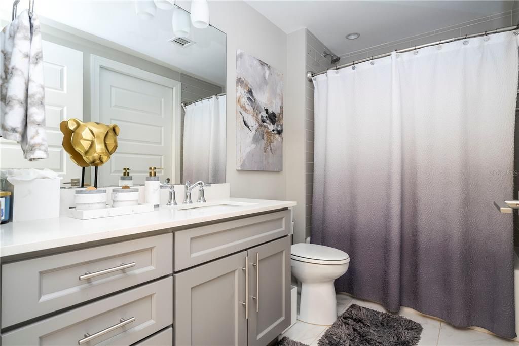 For Sale: $450,000 (3 beds, 3 baths, 1568 Square Feet)