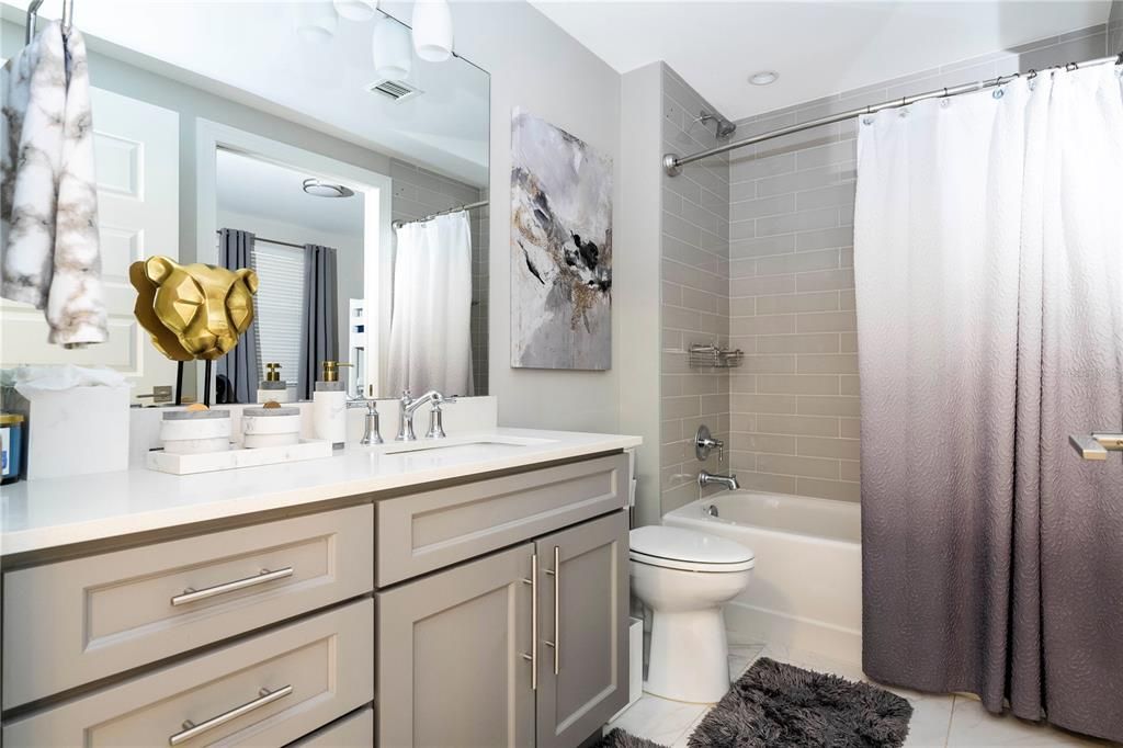 For Sale: $450,000 (3 beds, 3 baths, 1568 Square Feet)