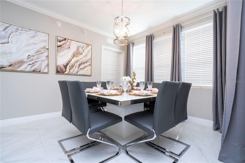 For Sale: $450,000 (3 beds, 3 baths, 1568 Square Feet)