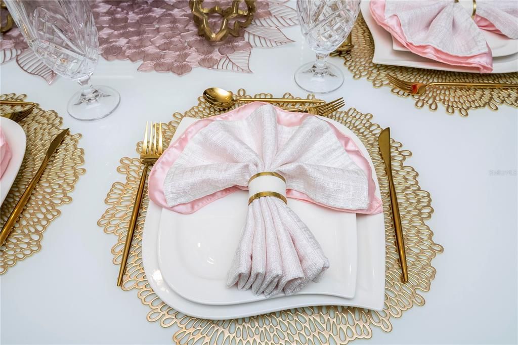 For Sale: $450,000 (3 beds, 3 baths, 1568 Square Feet)