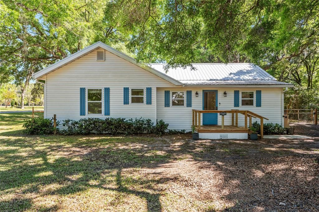 Recently Sold: $268,900 (3 beds, 2 baths, 1364 Square Feet)