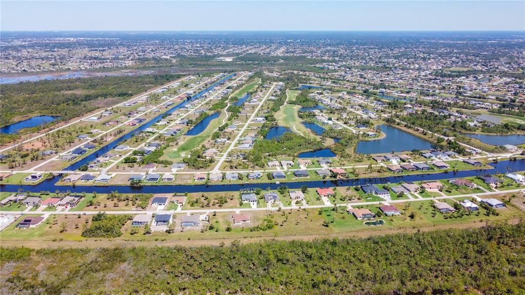 Под контрактом: $589,000 (5 спален, 4 ванн, 3175 Квадратных фут)