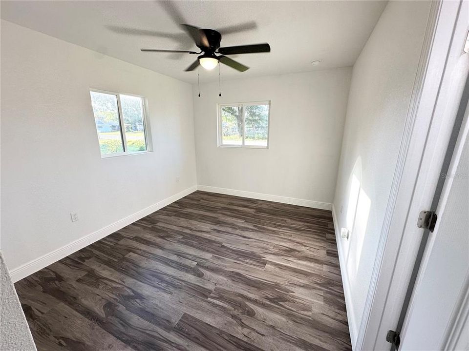 Под контрактом: $234,999 (3 спален, 2 ванн, 1248 Квадратных фут)