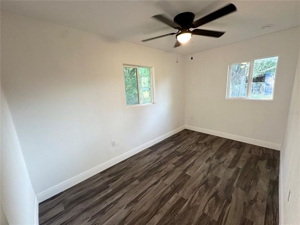 Под контрактом: $234,999 (3 спален, 2 ванн, 1248 Квадратных фут)