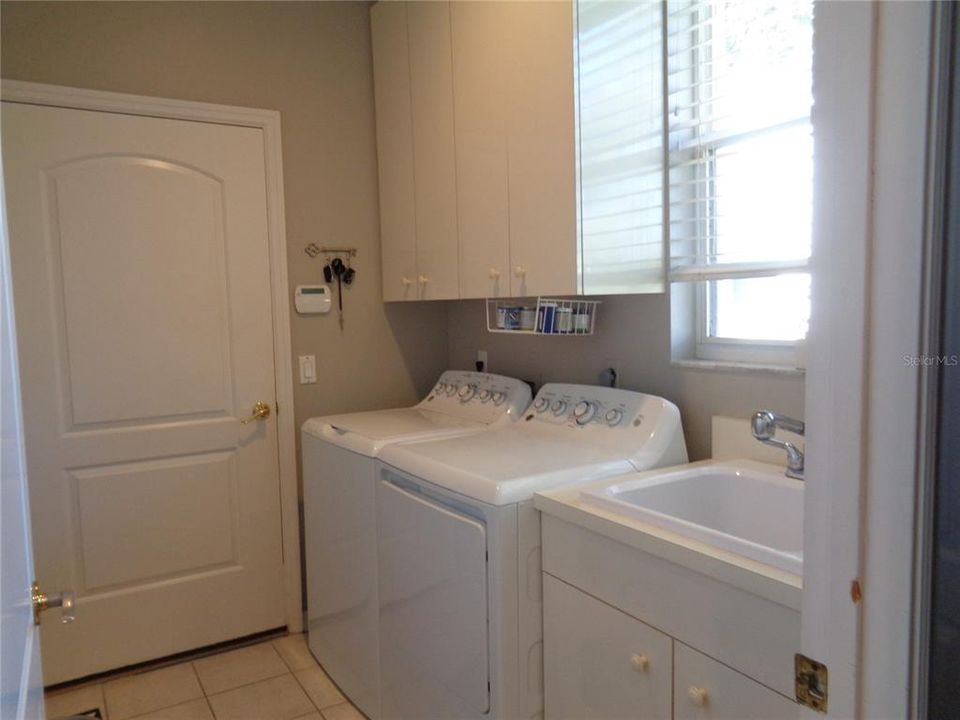 En Renta: $3,750 (2 camas, 2 baños, 1904 Pies cuadrados)