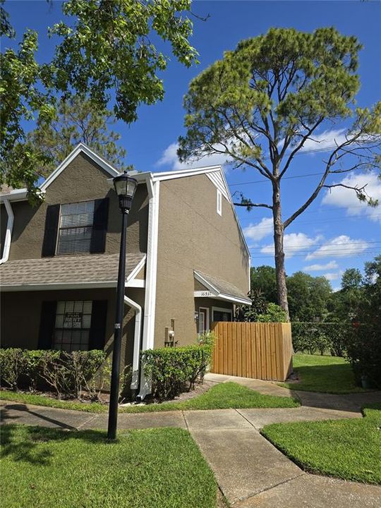 Recientemente alquilado: $1,750 (2 camas, 2 baños, 1120 Pies cuadrados)