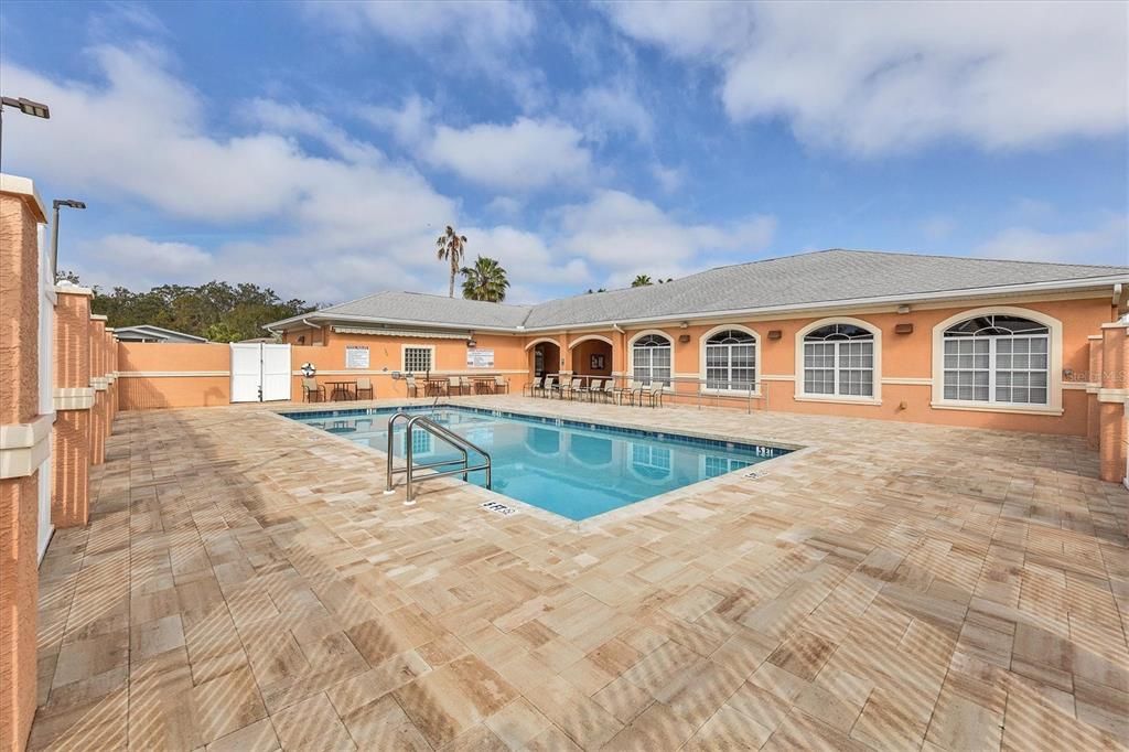 For Sale: $315,000 (2 beds, 2 baths, 1434 Square Feet)