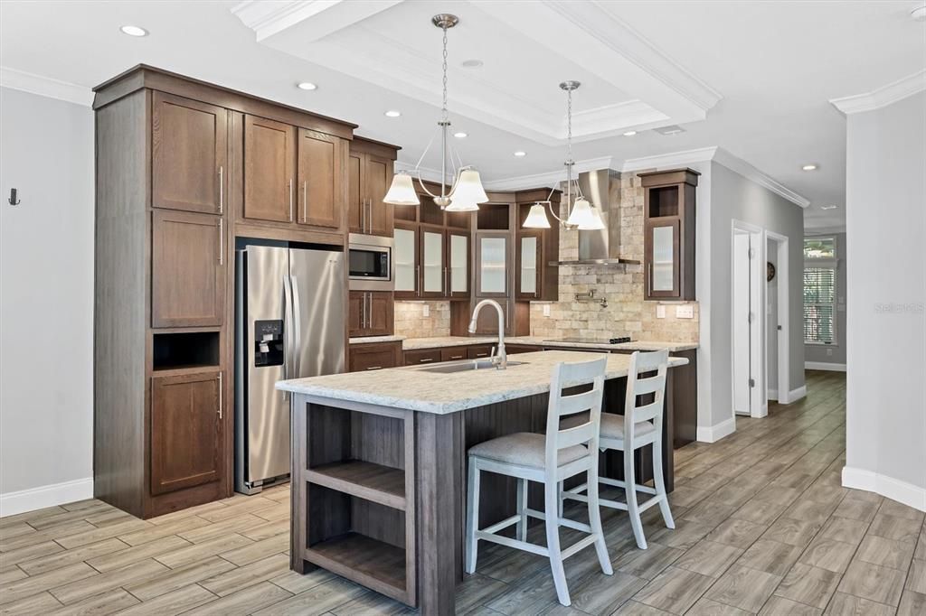 For Sale: $315,000 (2 beds, 2 baths, 1434 Square Feet)