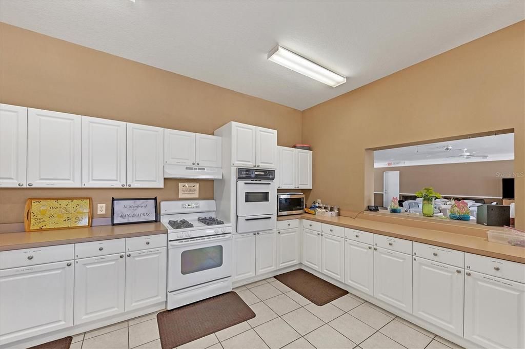 For Sale: $315,000 (2 beds, 2 baths, 1434 Square Feet)