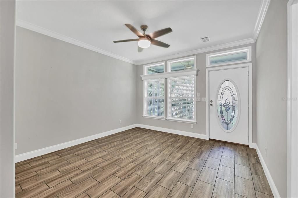 For Sale: $315,000 (2 beds, 2 baths, 1434 Square Feet)