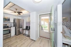 Под контрактом: $2,000 (2 спален, 2 ванн, 1030 Квадратных фут)