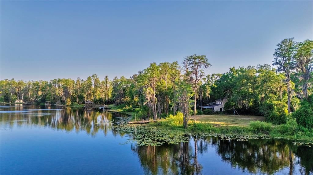 Под контрактом: $315,000 (1.01 acres)