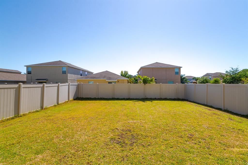 For Sale: $325,000 (4 beds, 2 baths, 2007 Square Feet)