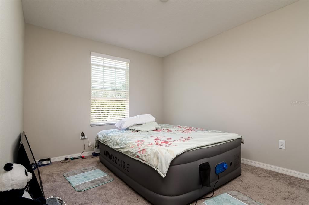 For Sale: $325,000 (4 beds, 2 baths, 2007 Square Feet)