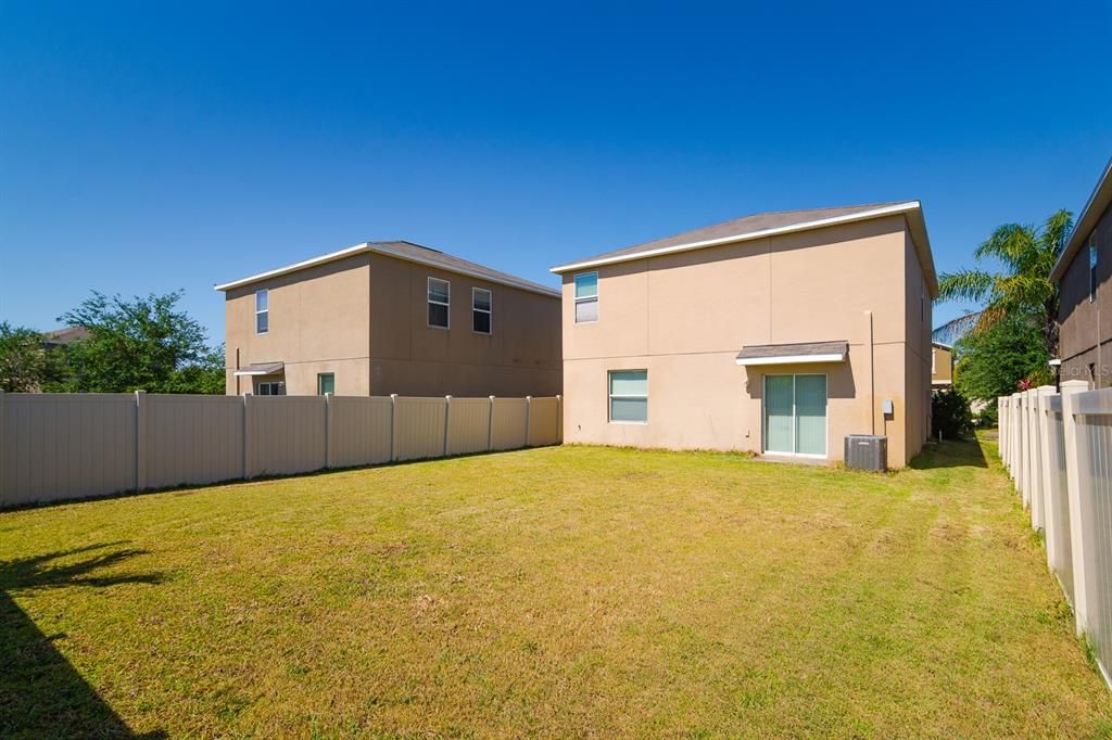 For Sale: $325,000 (4 beds, 2 baths, 2007 Square Feet)