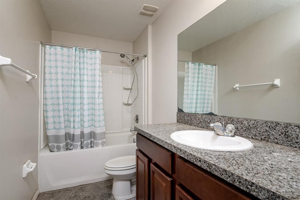 For Sale: $325,000 (4 beds, 2 baths, 2007 Square Feet)