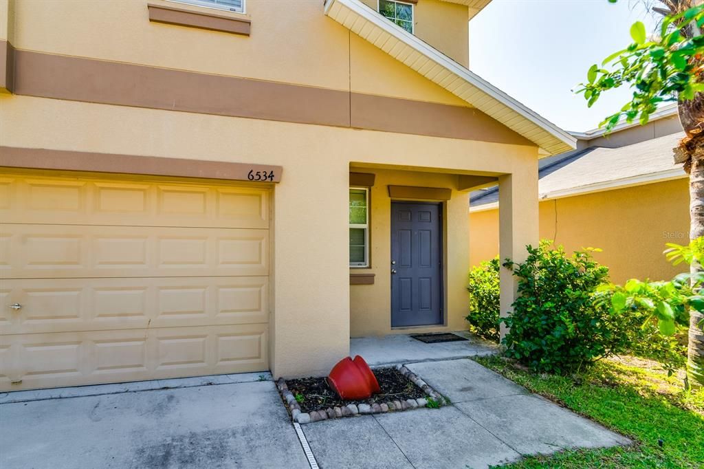 For Sale: $325,000 (4 beds, 2 baths, 2007 Square Feet)