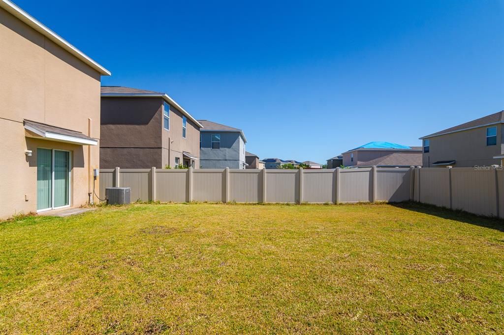 For Sale: $325,000 (4 beds, 2 baths, 2007 Square Feet)