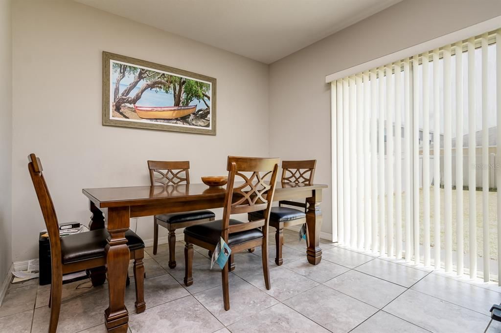 For Sale: $325,000 (4 beds, 2 baths, 2007 Square Feet)