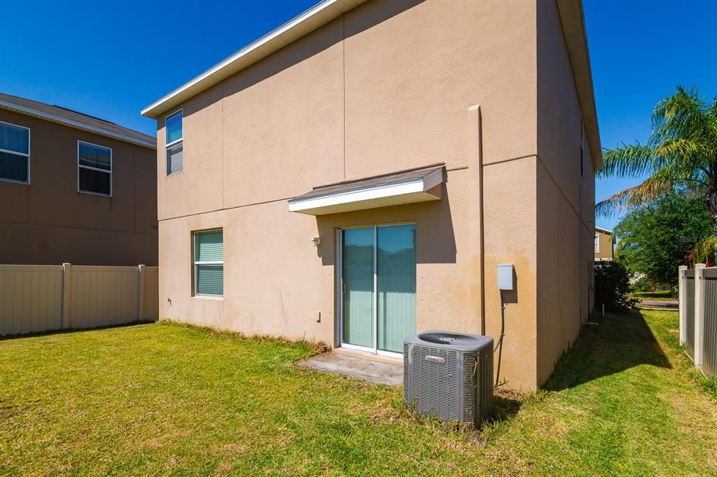 For Sale: $325,000 (4 beds, 2 baths, 2007 Square Feet)