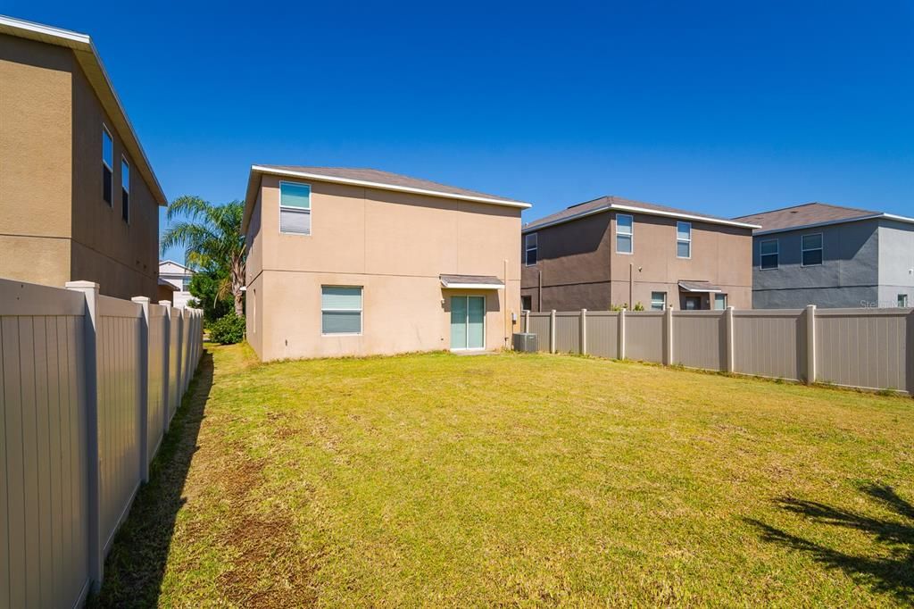 For Sale: $325,000 (4 beds, 2 baths, 2007 Square Feet)