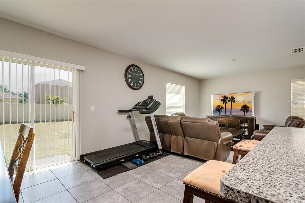 For Sale: $325,000 (4 beds, 2 baths, 2007 Square Feet)