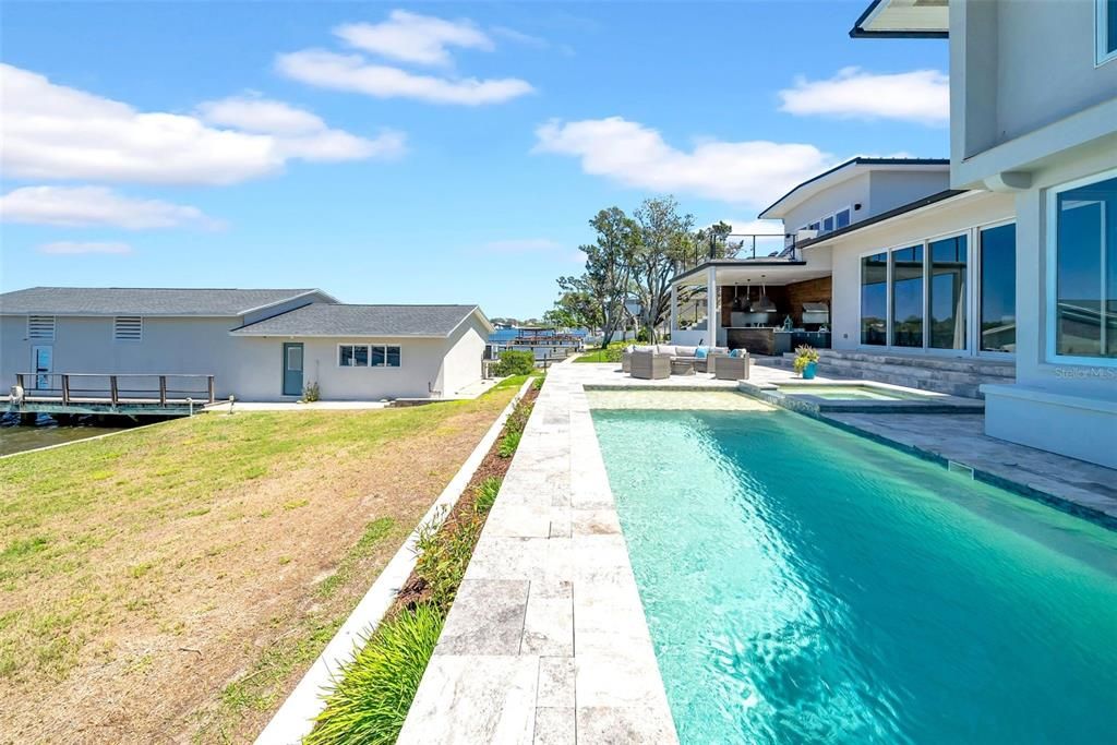 En Venta: $2,675,000 (4 camas, 4 baños, 5460 Pies cuadrados)