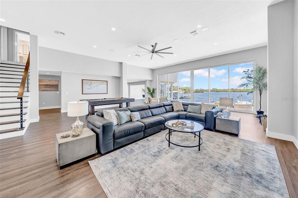 En Venta: $2,675,000 (4 camas, 4 baños, 5460 Pies cuadrados)