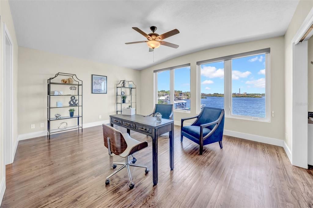 En Venta: $2,675,000 (4 camas, 4 baños, 5460 Pies cuadrados)