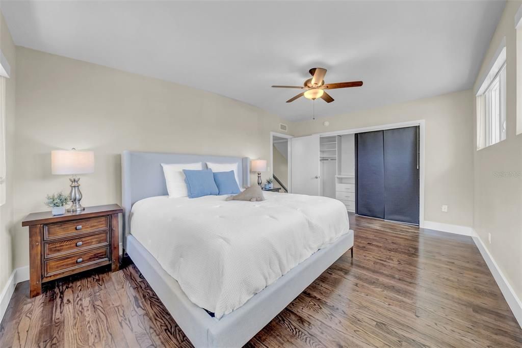 En Venta: $2,675,000 (4 camas, 4 baños, 5460 Pies cuadrados)