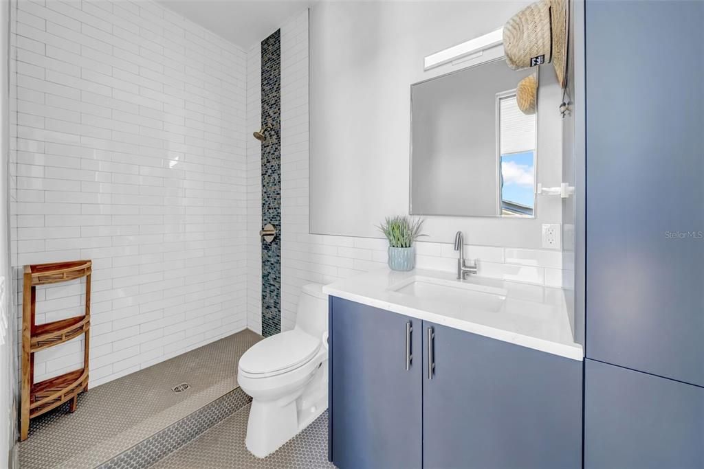 En Venta: $2,675,000 (4 camas, 4 baños, 5460 Pies cuadrados)