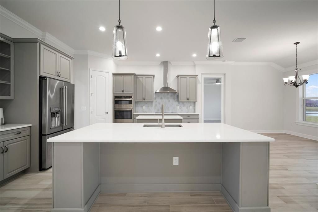 For Sale: $974,900 (4 beds, 2 baths, 3056 Square Feet)